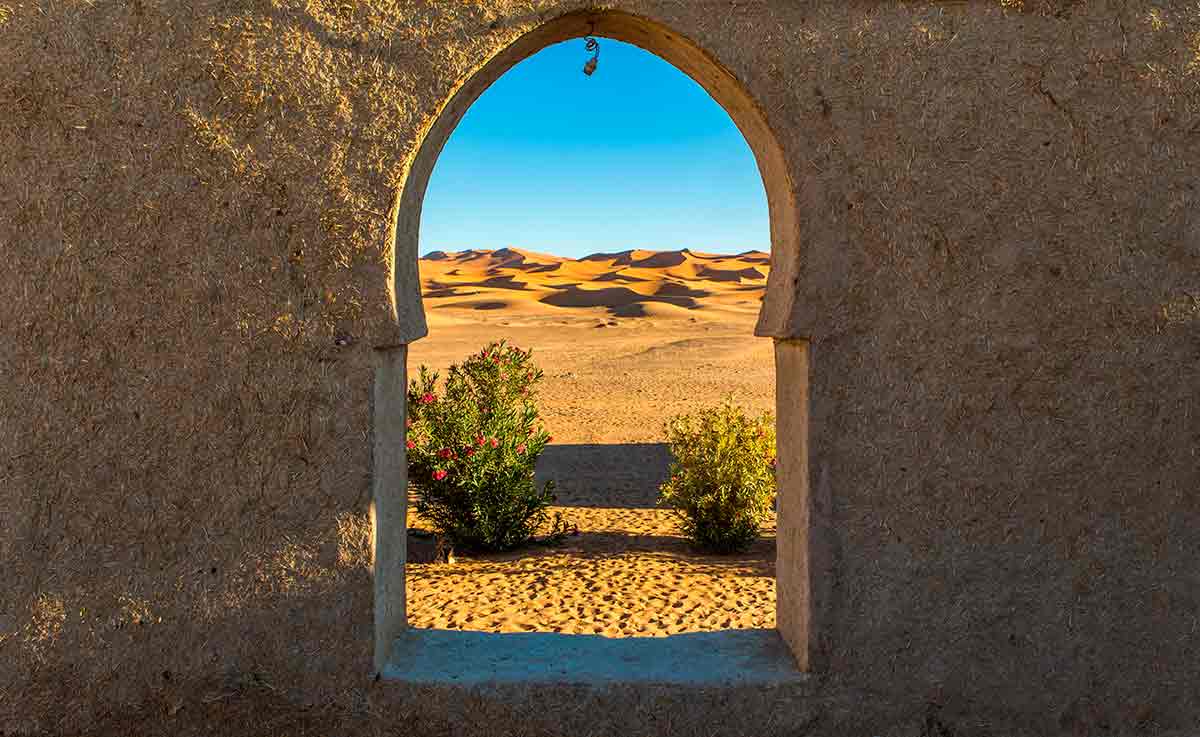ventana-desierto-merzouga-ruta-fez ventana-desierto-merzouga-ruta-fez