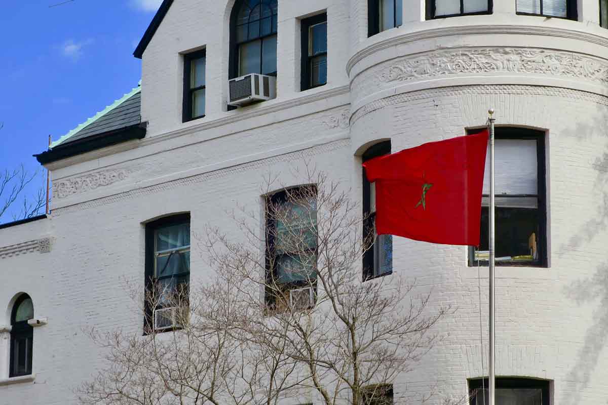 Embajadas y consulados
