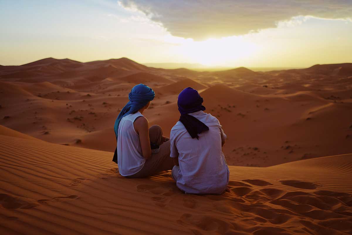 Atardecer y amanecer en el desierto