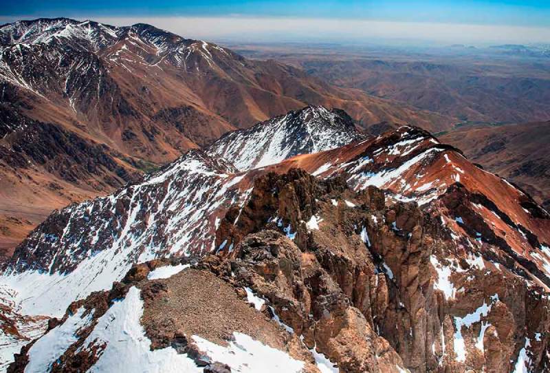 [Imagen: El-Atlas-de-Marruecos-montañas-majestuosas-01.jpg]