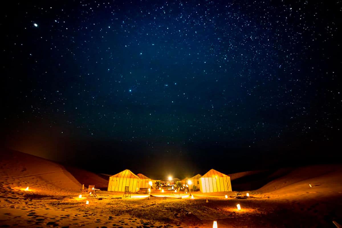 Noche viaje en el desierto de Marruecos